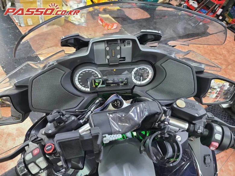 BMW R 1200 RT 2018 블랙 사진 4