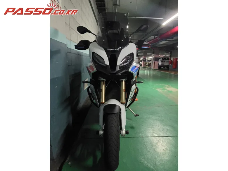 BMW S1000XR M패키지 2022 화이트 사진 2