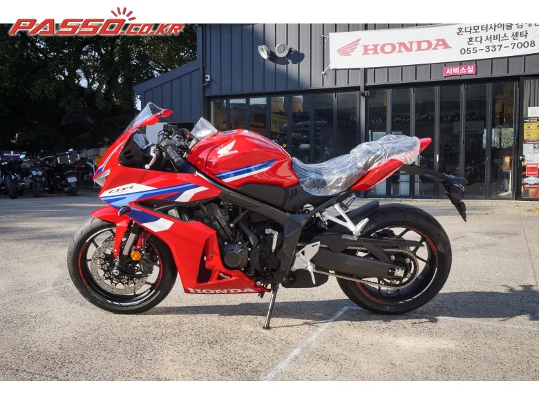 혼다 CBR650R E-Clutch 2024 레드 사진 2