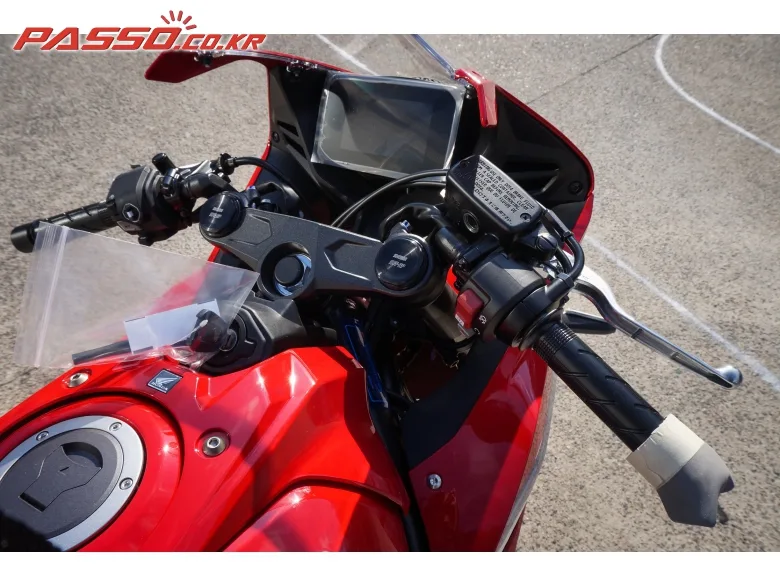 혼다 CBR650R E-Clutch 2024 레드 사진 4