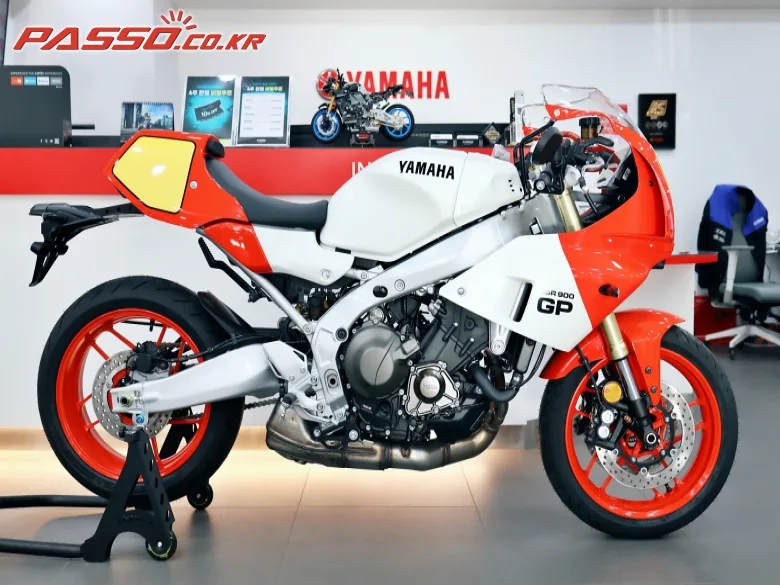 야마하 XSR900GP ABS 2024 레드 사진 1