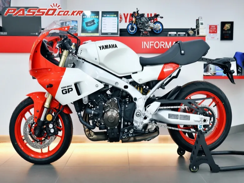 야마하 XSR900GP ABS 2024 레드 사진 2