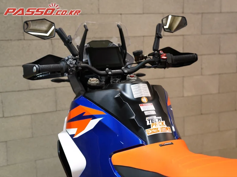 KTM 두카티 슈퍼 어드벤처 R 2022 오렌지 사진 8