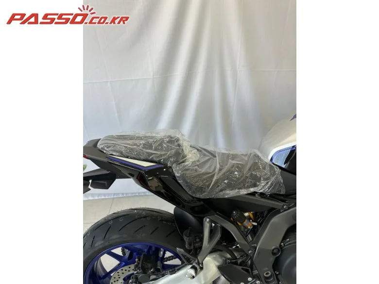야마하 MT 09 SP 2025 화이트 사진 8