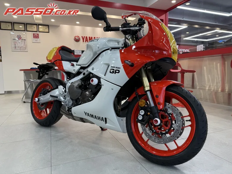 야마하 XSR 900 GP 2025 레드 사진 1