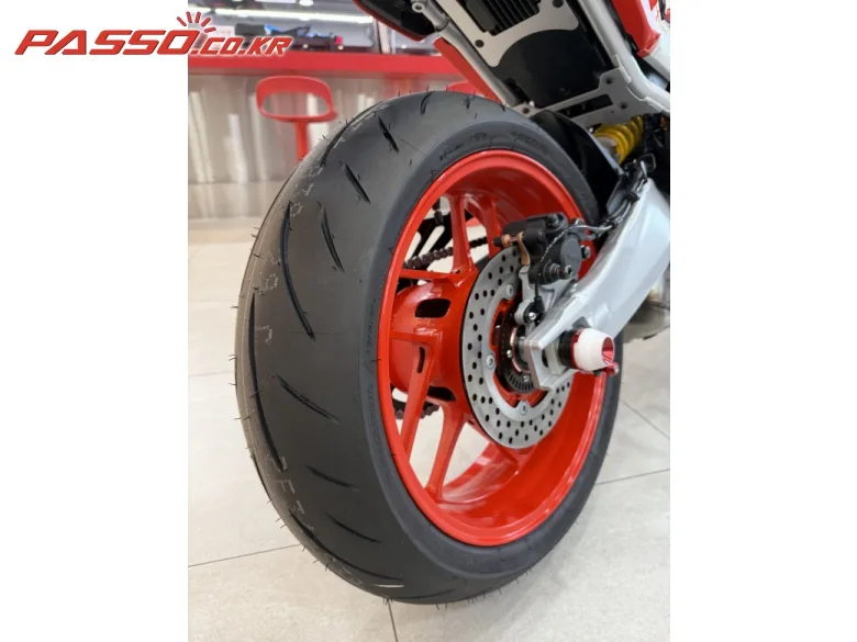 야마하 XSR 900 GP 2025 레드 사진 6