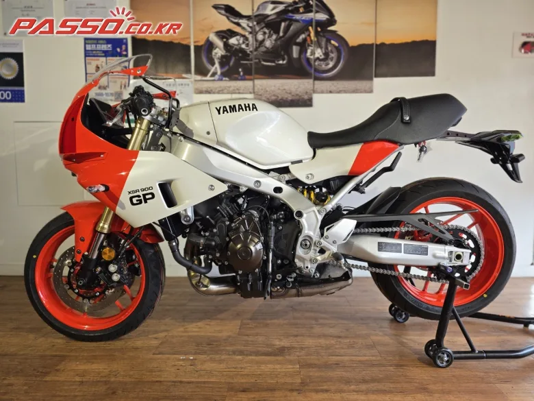 야마하 XSR900 GP 2025 레드 사진 2