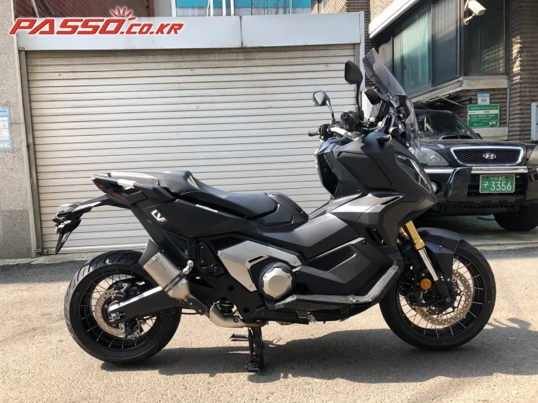 혼다 X-ADV750 2024 블랙 사진 1
