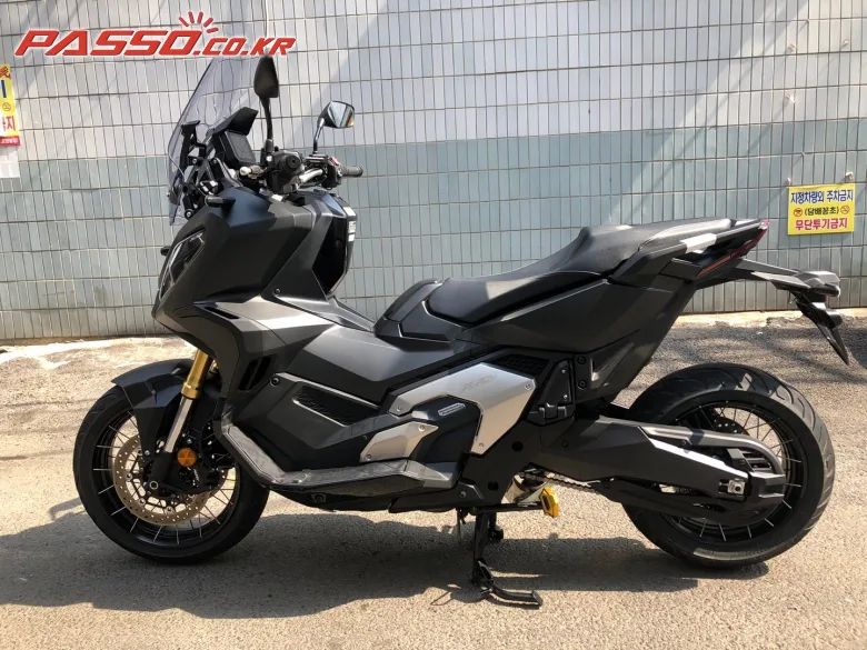 혼다 X-ADV750 2024 블랙 사진 2