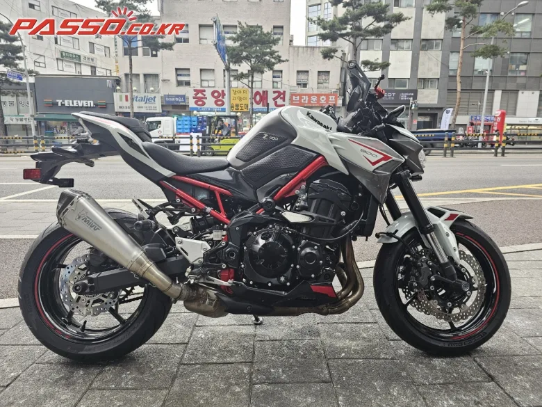 가와사키 Z900 2022 화이트 사진 1