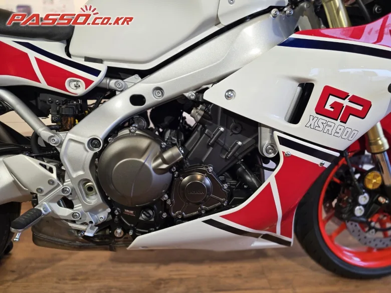 야마하 XSR900 GP 2025 한정판 GP 레드 사진 5