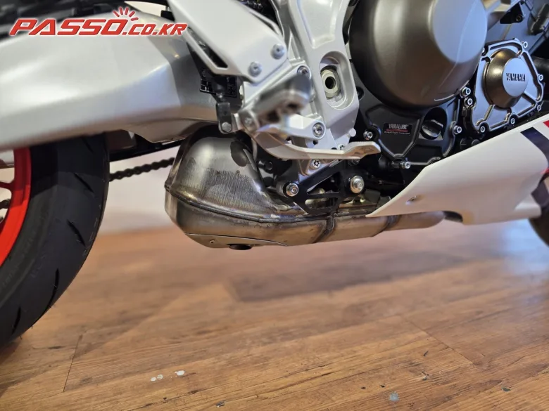 야마하 XSR900 GP 2025 한정판 GP 레드 사진 7