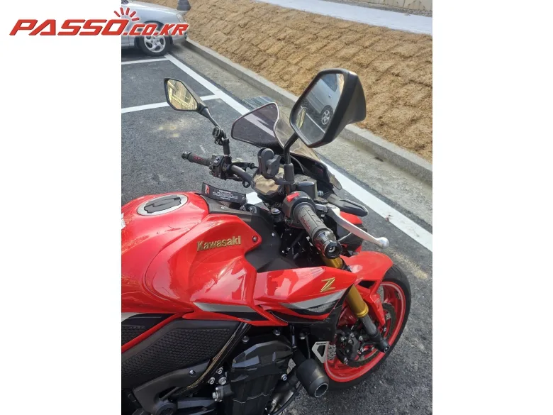 가와사키 Z900 50주년 2022 레드 사진 6