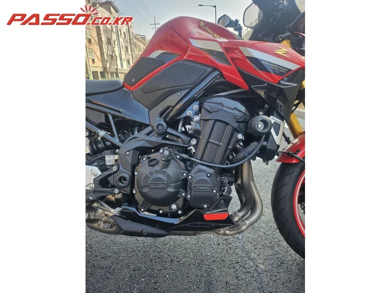 가와사키 Z900 50주년 2022 레드 사진 7