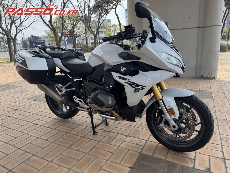 BMW R1250RS 2023 화이트 사진 1