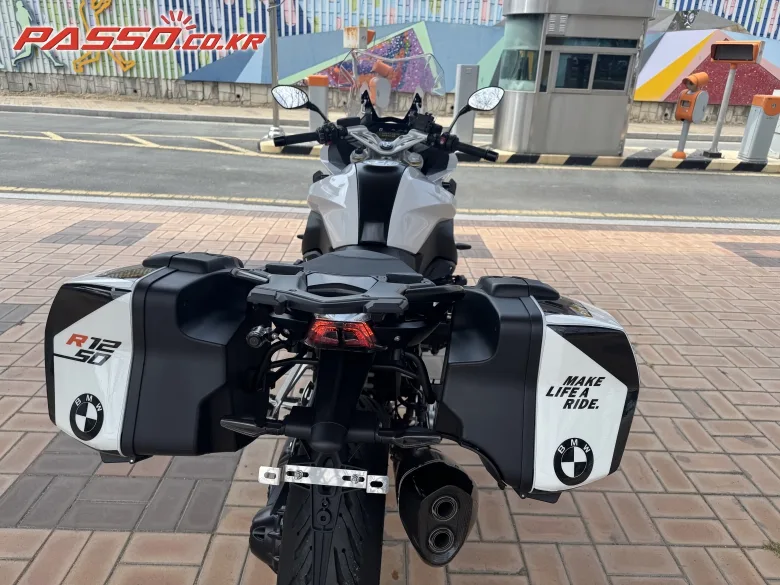 BMW R1250RS 2023 화이트 사진 3