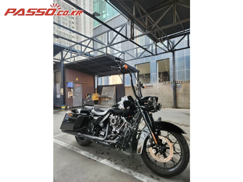 할리데이비슨 로드킹 스폐셜 2022 검정색 사진 5