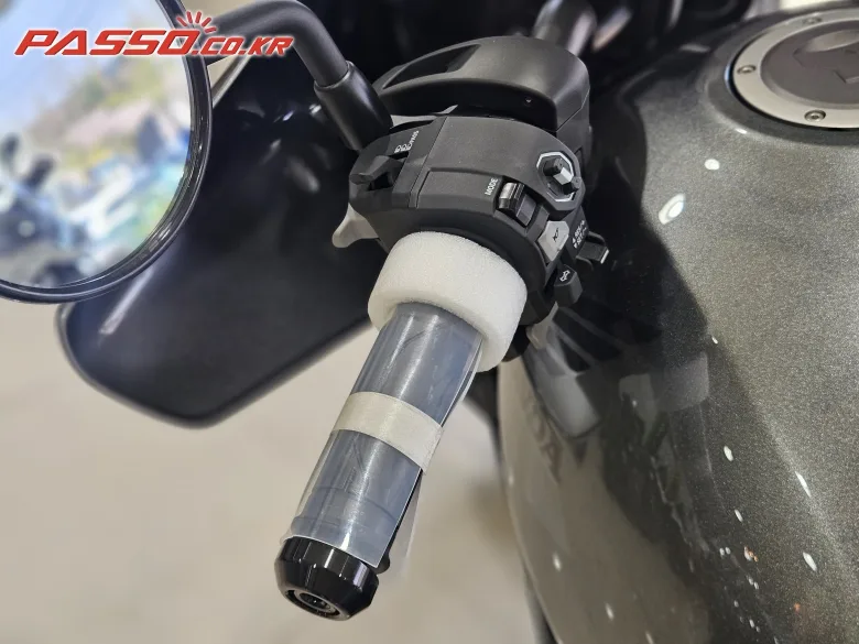 혼다 레블 1100T DCT 2026 블랙 사진 4