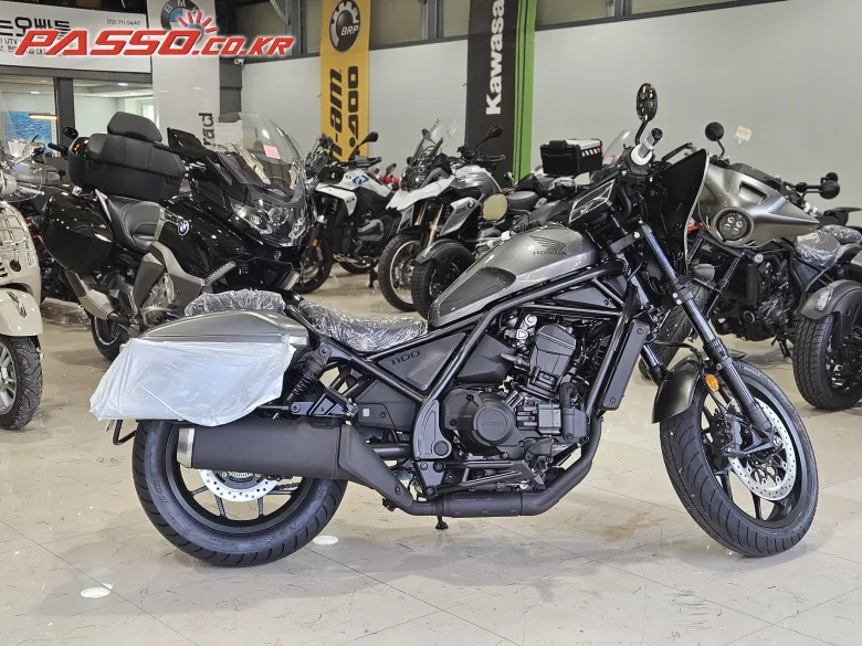 혼다 레블 1100T DCT 2026 블랙 사진 6