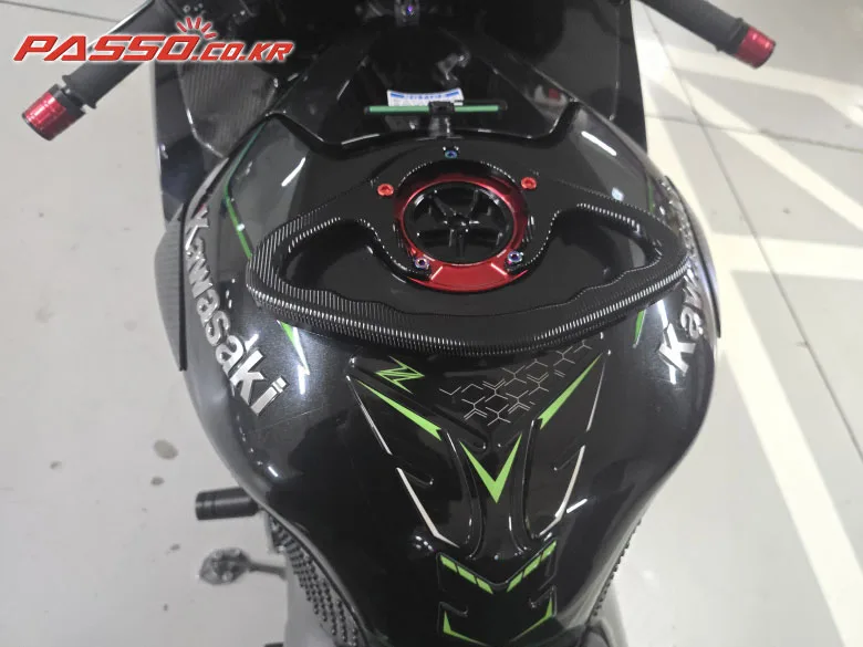 가와사키 ZZR1400 2019 블랙 사진 8