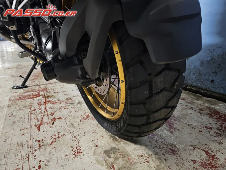 BMW R1250GS 40주년 기념모델 2022 블랙 사진 6
