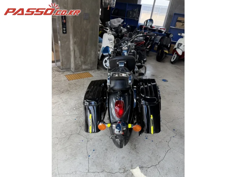 가와사키 발칸 900 클래식 2018 블랙 사진 3