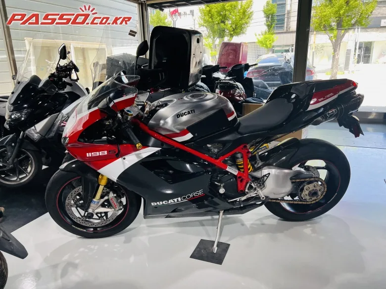 두카티 1198 S 2010 레드 사진 2