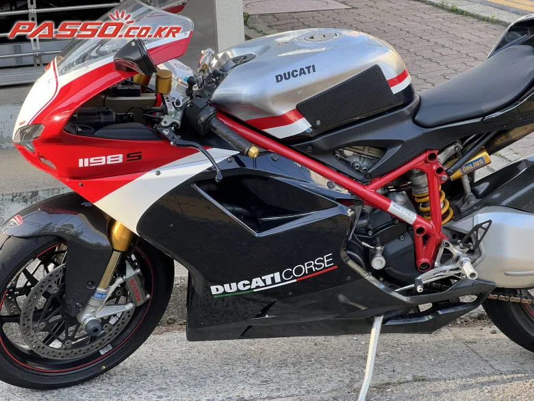 두카티 1198 S 2010 레드 사진 6