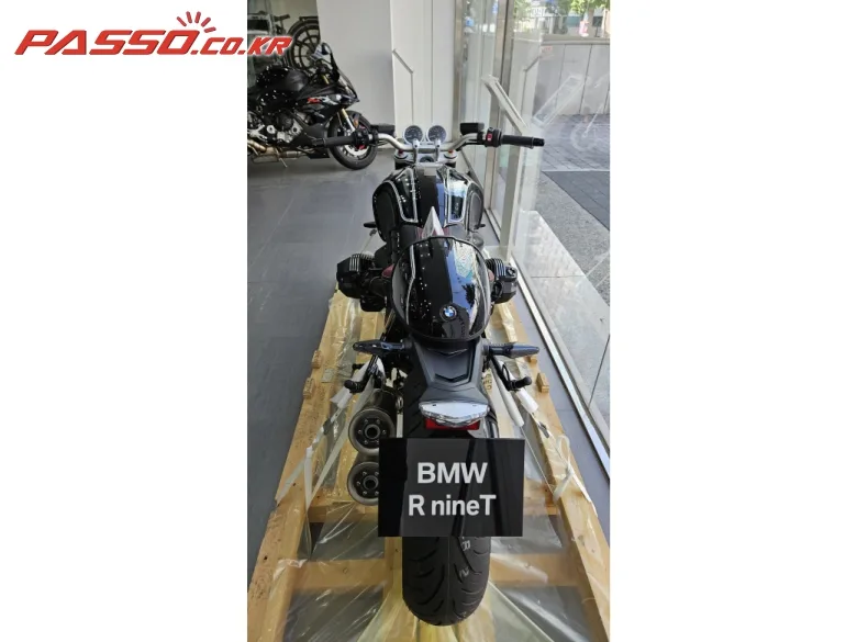 BMW 소장가치 100% 100주년 신품 2023 블랙 사진 3