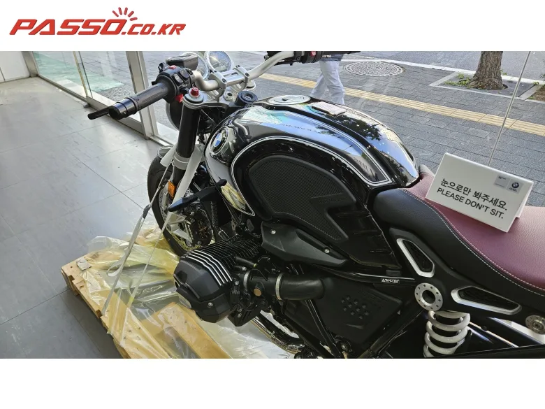 BMW 소장가치 100% 100주년 신품 2023 블랙 사진 4