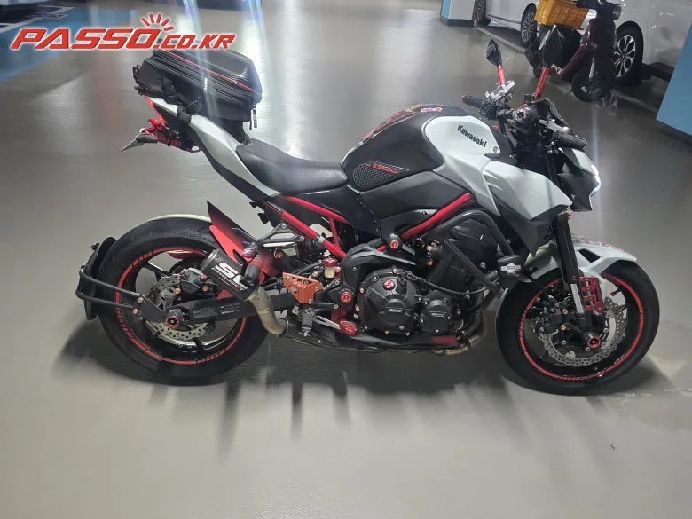 가와사키 Z900 2022 화이트 사진 1