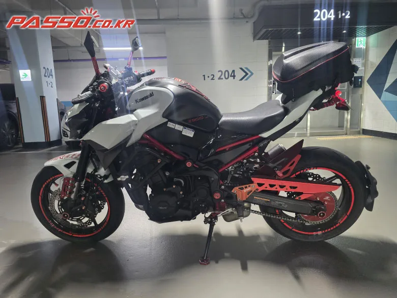 가와사키 Z900 2022 화이트 사진 2
