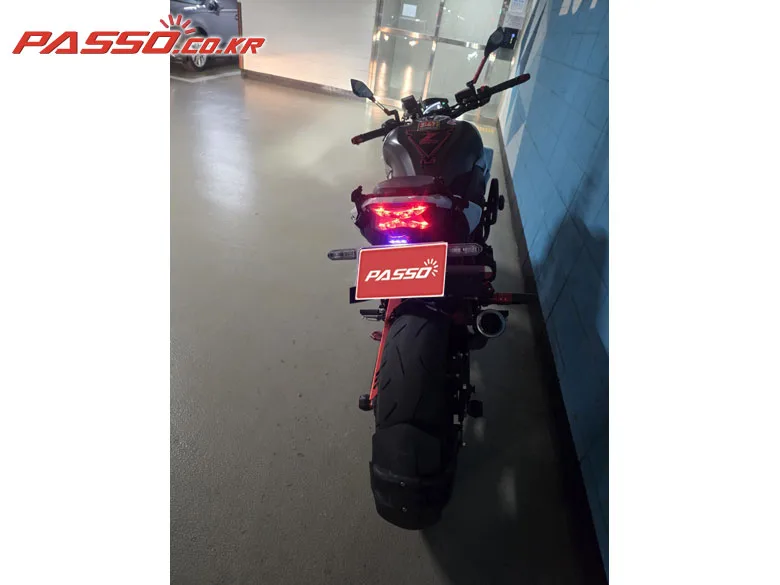 가와사키 Z900 2022 화이트 사진 6