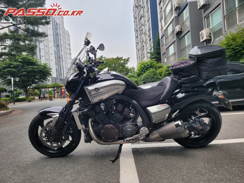 야마하 Vmax1700 2009 실버 사진 2