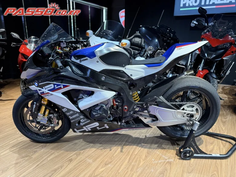 BMW HP4 레이스 2019 화이트 사진 2