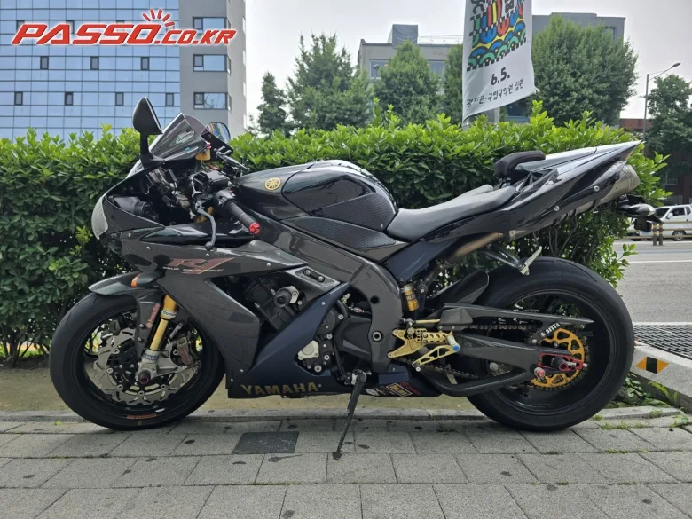 야마하 R1 SP 2006 블랙 사진 1
