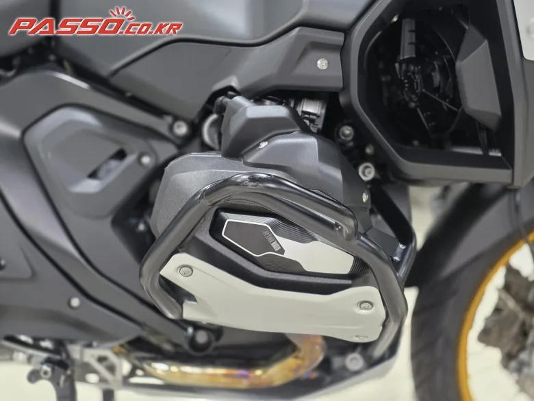 BMW R1300GS 어드벤처 2026 블랙 사진 5