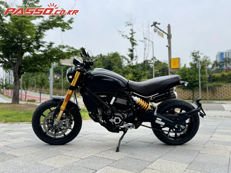 두카티 스크램블러 1100 스포츠 프로 2022 블랙 사진 2