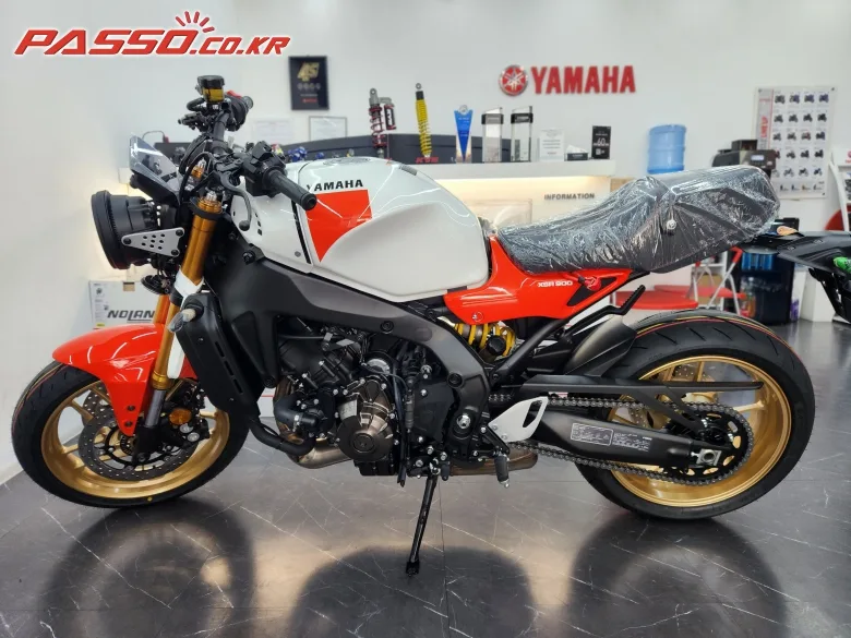 야마하 XSR 900 2025 레드 사진 2