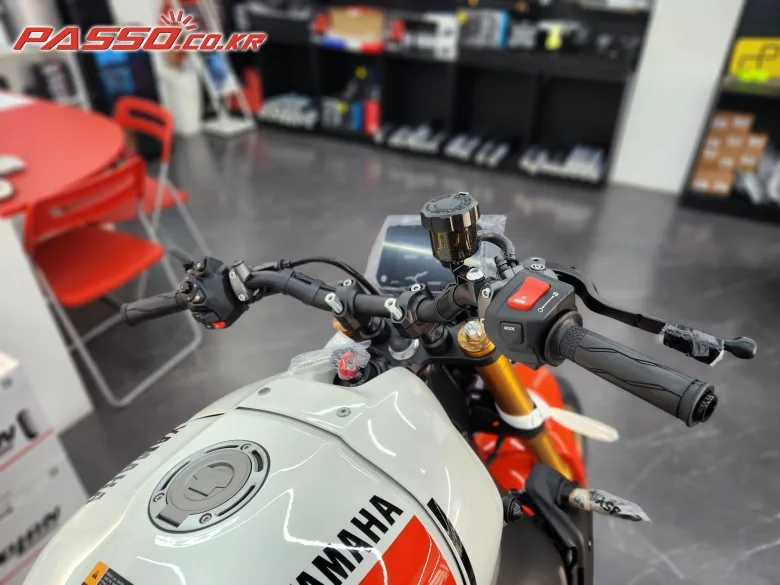 야마하 XSR 900 2025 레드 사진 4
