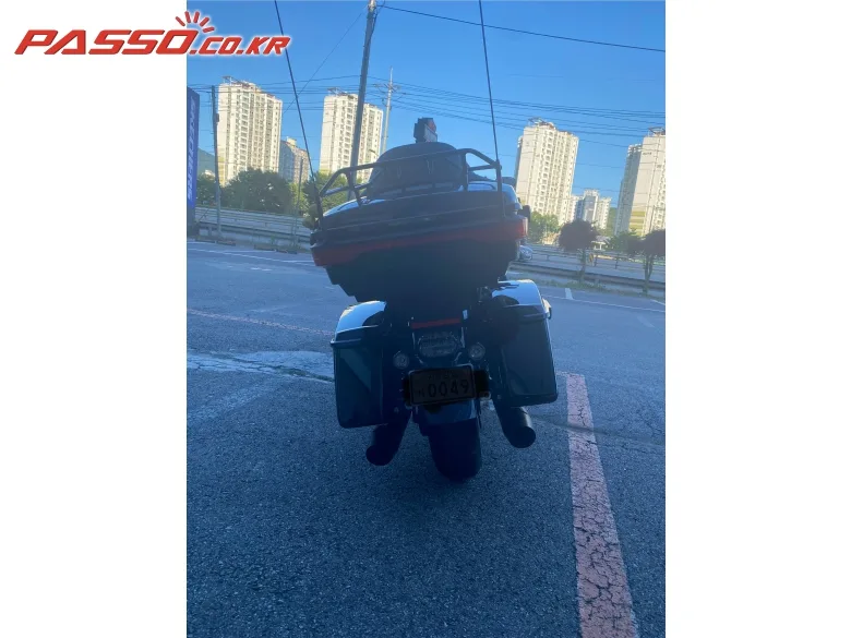 할리데이비슨 울트라 리미티드 2023 블랙 사진 3