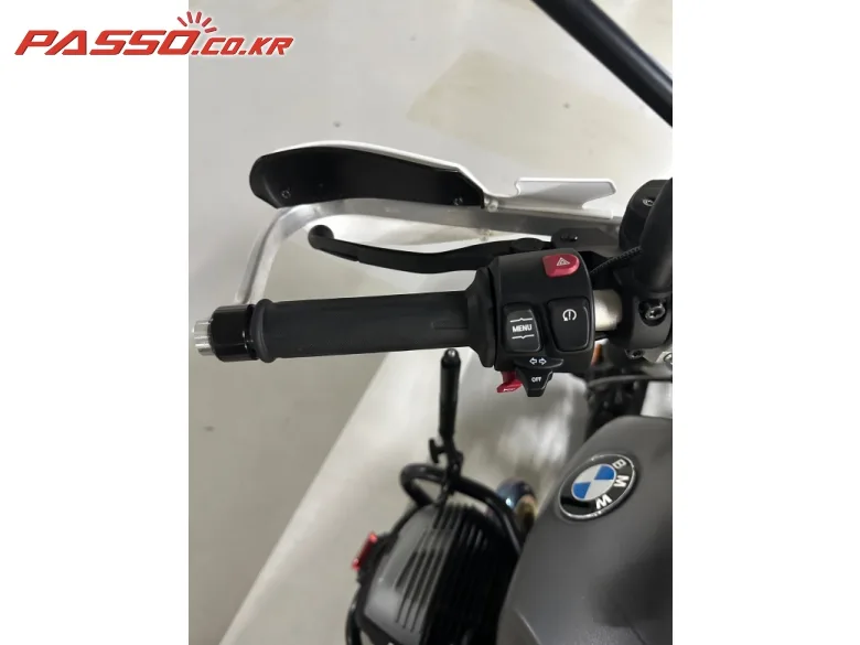 BMW R nine T 어반 GS 2023 블랙 사진 4