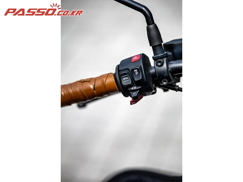 BMW R nine T 스크램블러 2019 블랙 사진 4