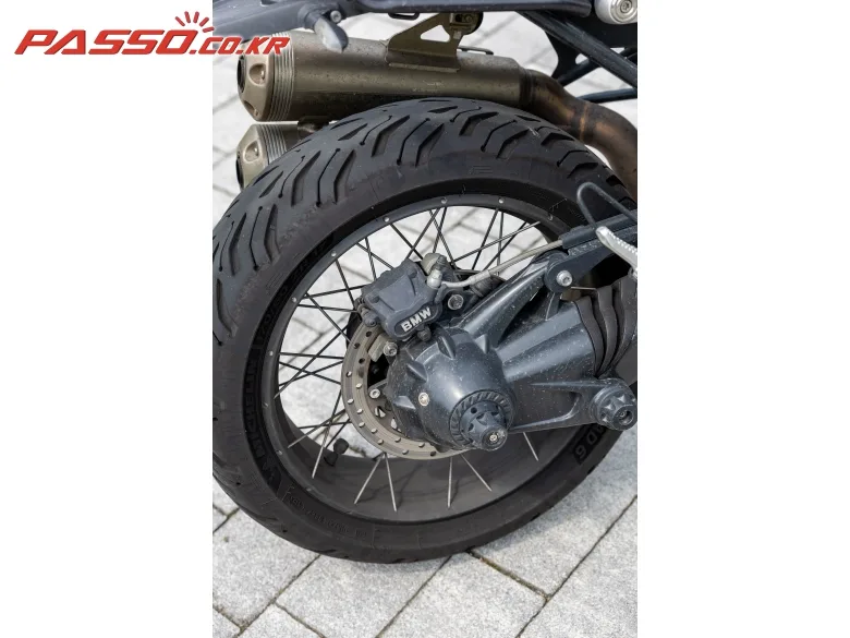 BMW R nine T 스크램블러 2019 블랙 사진 6