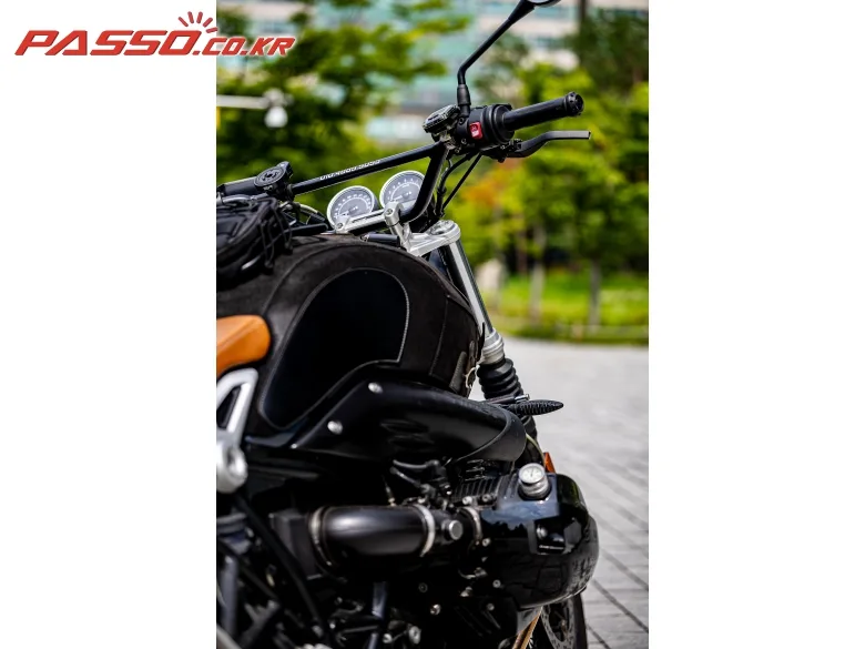 BMW R nine T 스크램블러 2019 블랙 사진 8