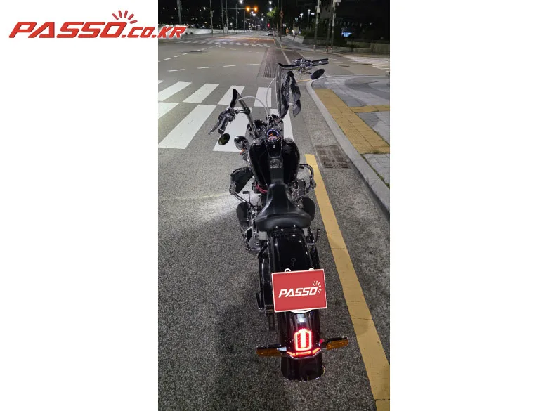 할리데이비슨 소프테일디럭스 2019 블랙 사진 3