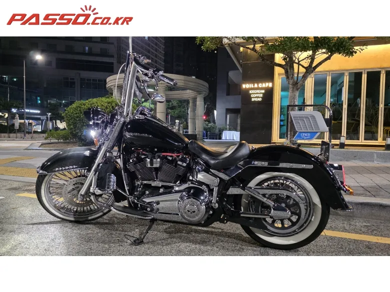 할리데이비슨 소프테일디럭스 2019 블랙 사진 7