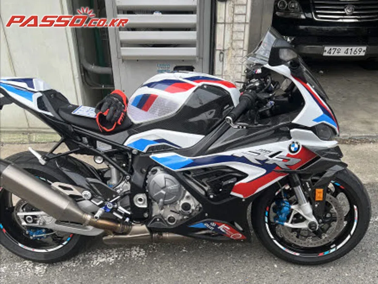 BMW M1000RR 컴페티션 2022 화이트 사진 1