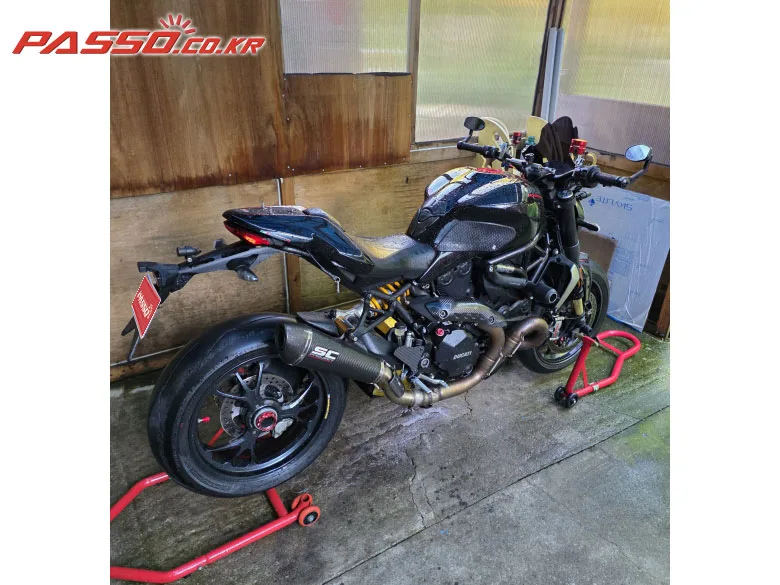 두카티 몬스터 1200 R 2016 블랙 사진 2