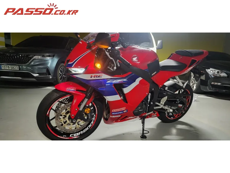 혼다 CBR 600 RR 2025 레드 사진 2